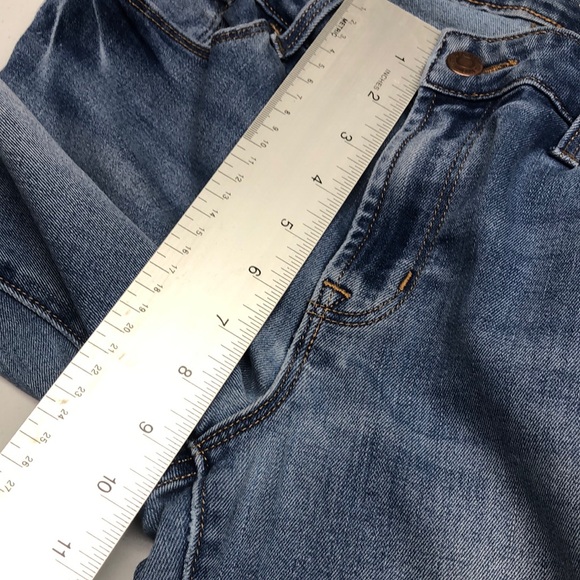 HIGH-RISE Old Navy Blue Straight Leg Jeans with Classic Wash - Picture 5 of 10